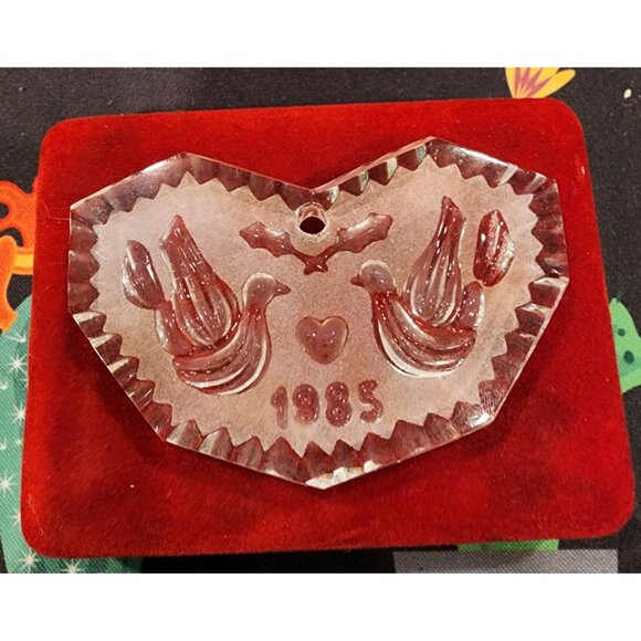 1985 Waterford 2 Turtle Doves Heart-Shaped  Crystal Ornament - Picture 1 of 4